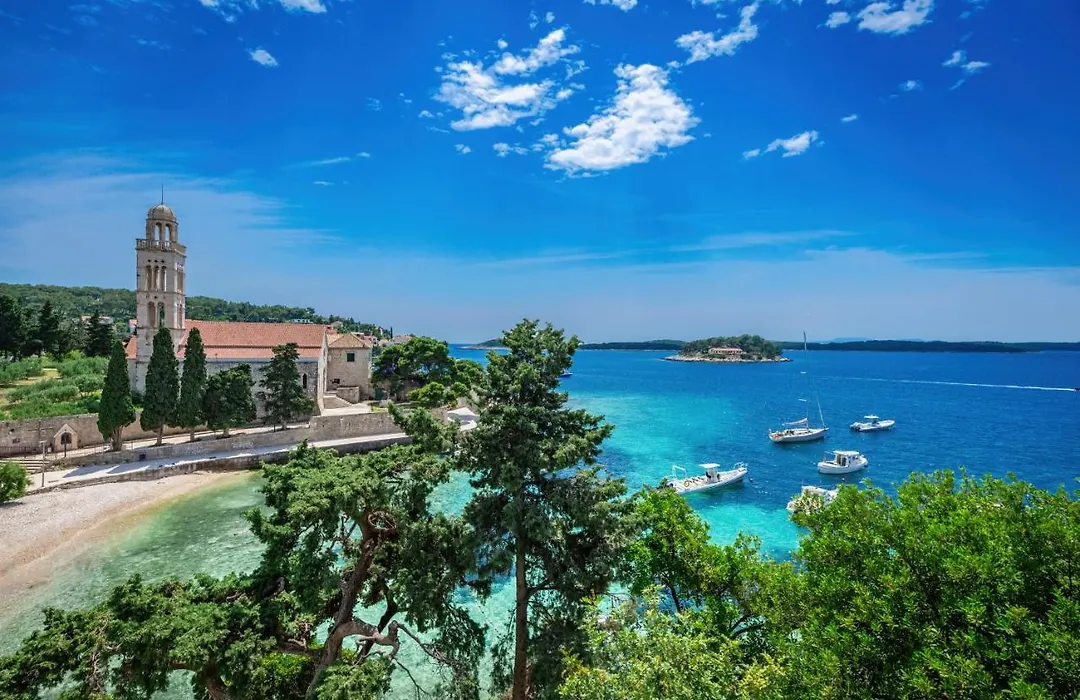 Beach Bay Hvar Hotel-1